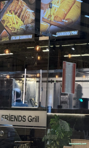 Loqman Cafe & Lounge