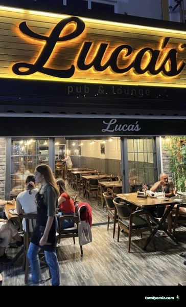 Luca’s Pub & Lounge