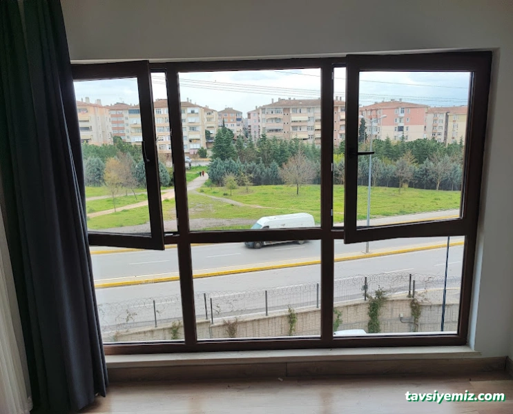 Mansız Alüminyum -Pvc Doğrama- Cam Balkon- Sineklik-Çelik Kapı -Küpeşte