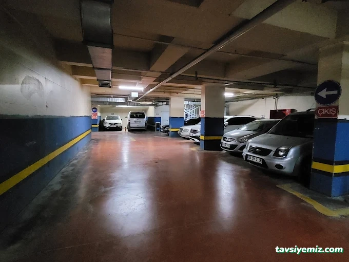 Menderes Yer Altı Otoparkı