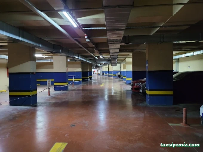 Menderes Yer Altı Otoparkı