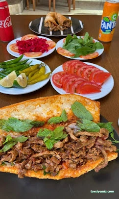 Mersin Şef Tantuni (Meşhur Adıyaman Çiğ Köftecisi Ömer Aybak)