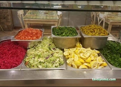 Mersin Şef Tantuni (Meşhur Adıyaman Çiğ Köftecisi Ömer Aybak)