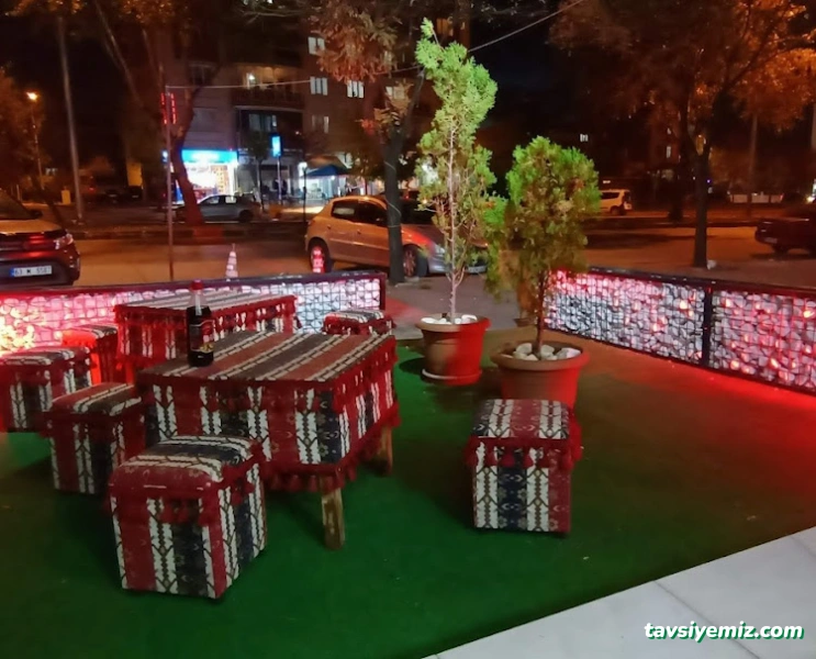 Meşhur Adıyaman Çiğ Köftecisi Kadir Usta