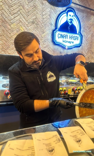 Meşhur Adıyaman Çiğ Köftecisi Orhan Usta