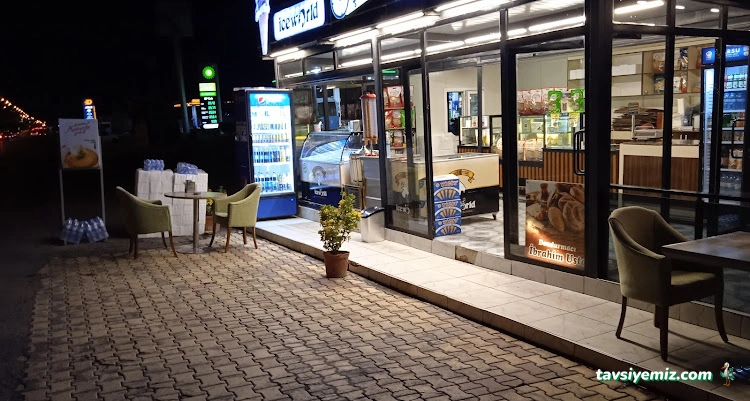 Meşhur Dondurmacı İbrahim Usta