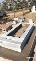 Met - Kan Mermer Granit Mezar