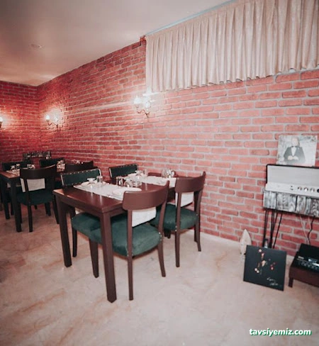 Mezze Villa Cafe Restoran