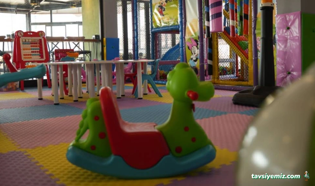 Mickey House Çocuk Oyun Evi