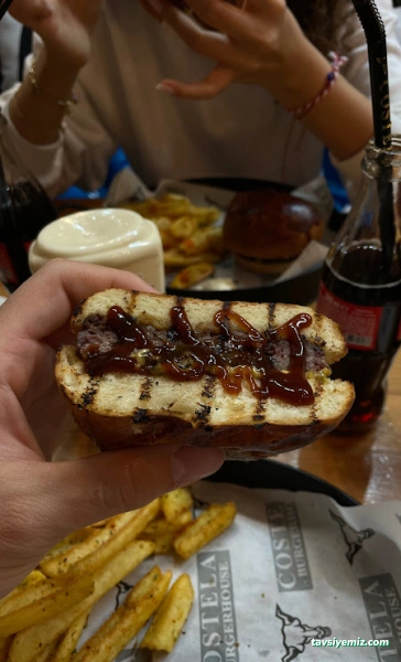 Mor Salkım Meze Çibörek Mantı Evi