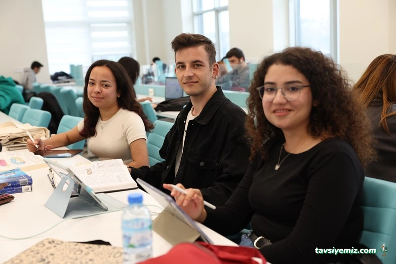 More Englısh Academy Center