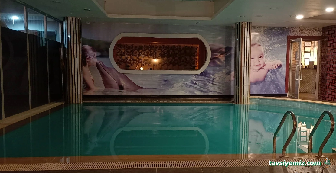 Mox Hotel Wellness & Spa