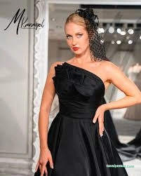 Münevver Karayel Moda Tasarım