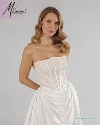 Münevver Karayel Moda Tasarım