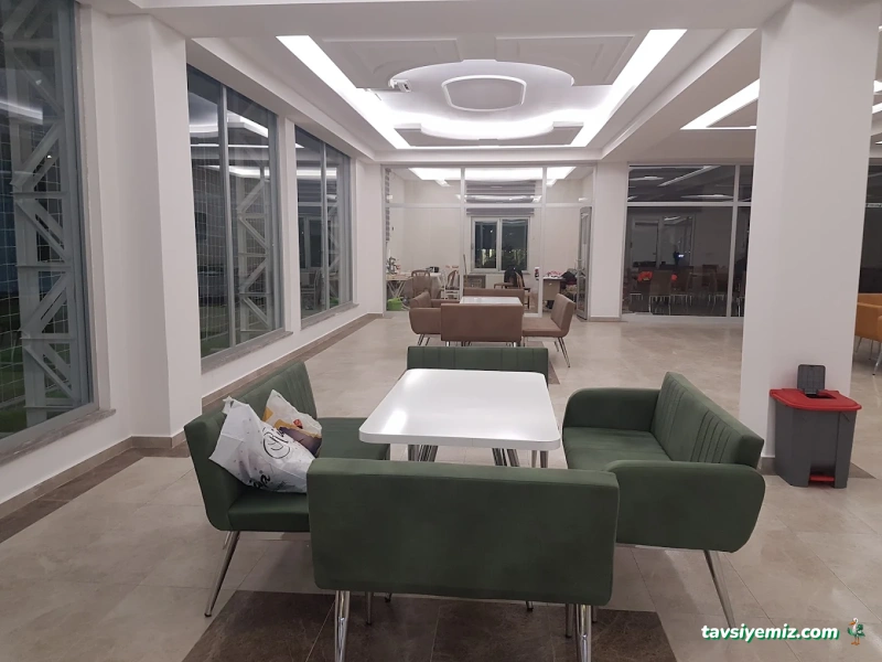 Mustafa Uğur Sosyal Tesisleri