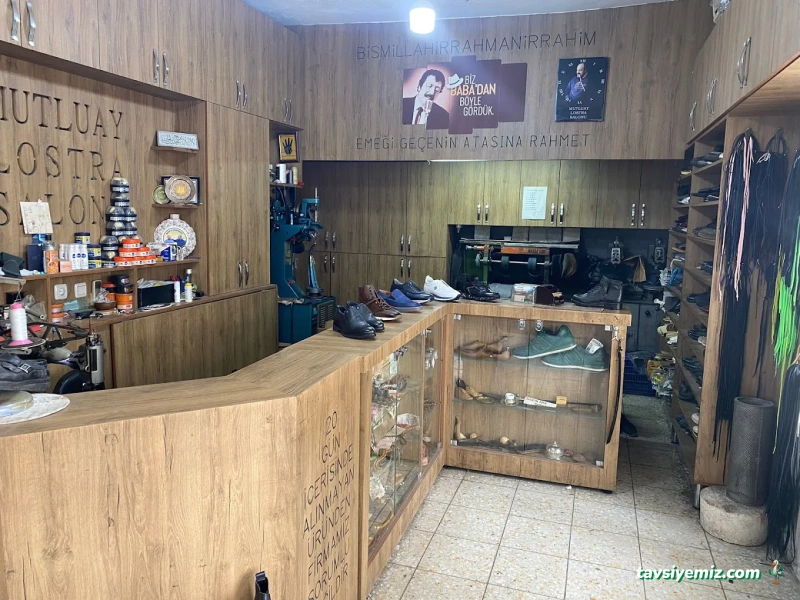 Mutlu Ay Lostra Salonu Ayakkabı Tamircisi