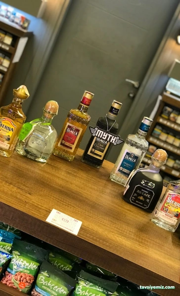 Myth Meze Tekel Gross