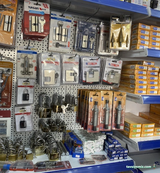 Nalbur Hırdavat Yapı Malzemeleri 7/24 Çilingir Anahtarcı Kale Kilit