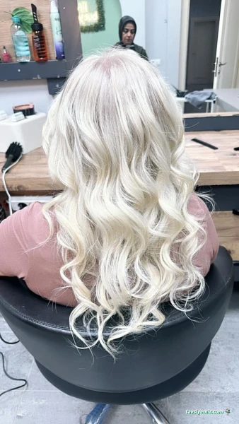 Novella Beauty Center