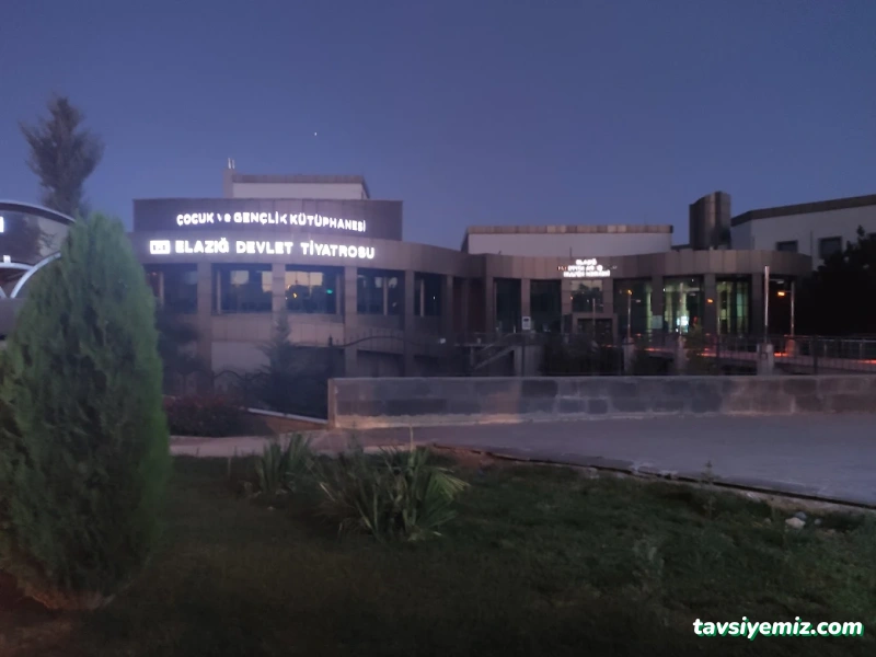 Nurettin Ardıçoğlu Kültür Merkezi