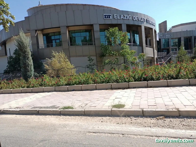 Nurettin Ardıçoğlu Kültür Merkezi