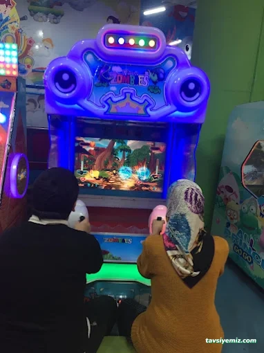 Oranj Play & Bowling