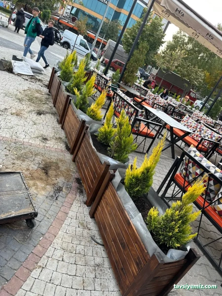 Öz Aker Çiçekcilik & Fidancılık Ve Peyzaj