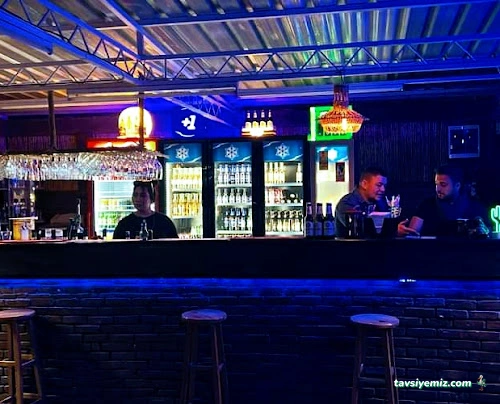 Öz-Ko Pub Cafe & Bar