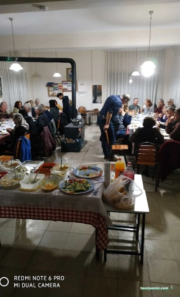 Öz-Ko Pub Cafe & Bar