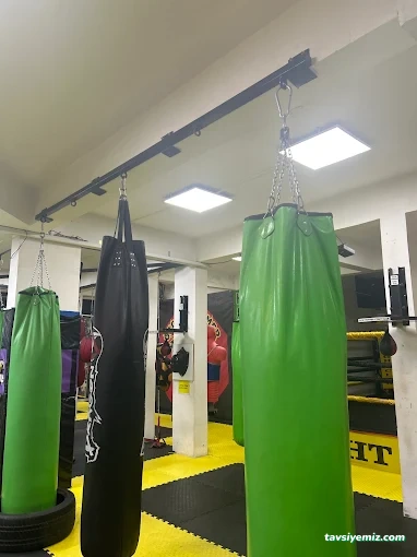 Özcan Mermer Fight Club