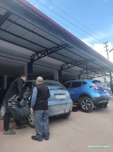 Özen Rotbalans Falken