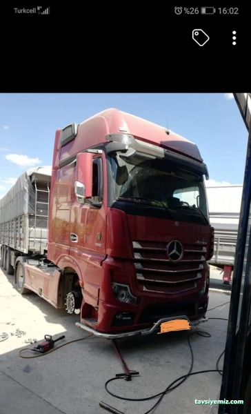 Özgür Oto Lastik - 7/24 Lastik Yol Yardım