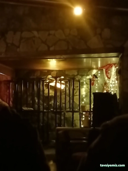 Pera Cafe & Bistro Performance Hall