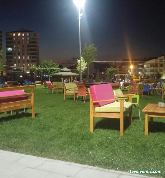 Piri Reis Aile Çay Bahçesi