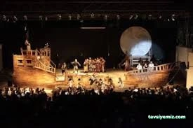 Prof.dr.şadan Gokovali Acik Hava Tiyatrosu