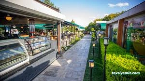 Pukka Bistro & Lounge