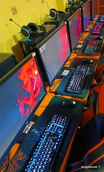 Pulim Internet Cafe-Onlıne&Offlıne Gamer Center-E Spor