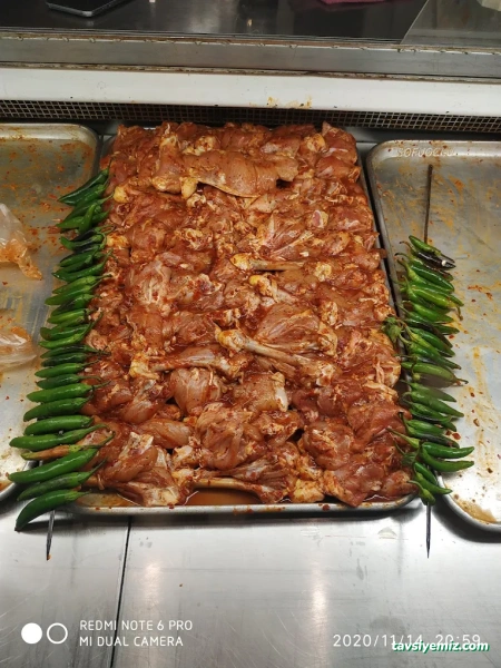 Real Gross - Toros Et Mangal