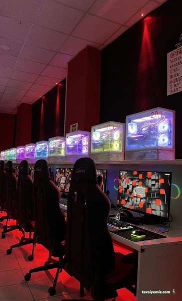 Red & Black İnternet Cafe