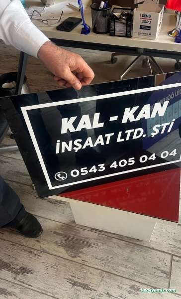 Reklam X Tabela Reklam