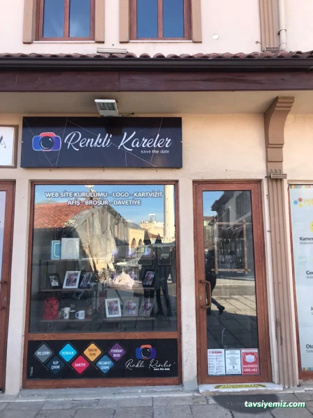 Renkli Kareler Fotoğraf Stüdyosu