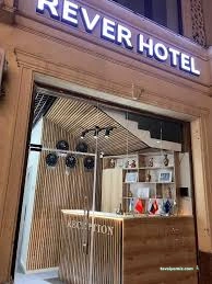 Rever Hotel