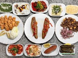 Roka Meze , Mantı Ve Ev Yemekleri