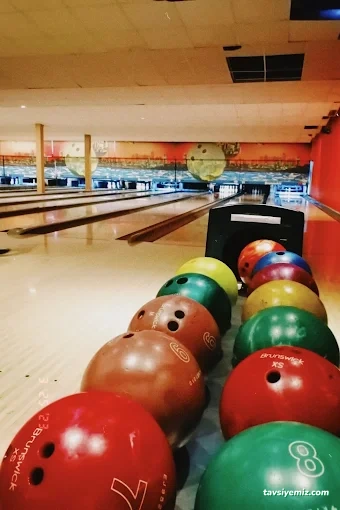 Royal Bowling & Bilardo