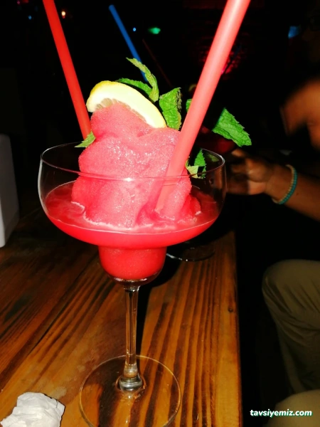 Roy's Place Karaoke Bar