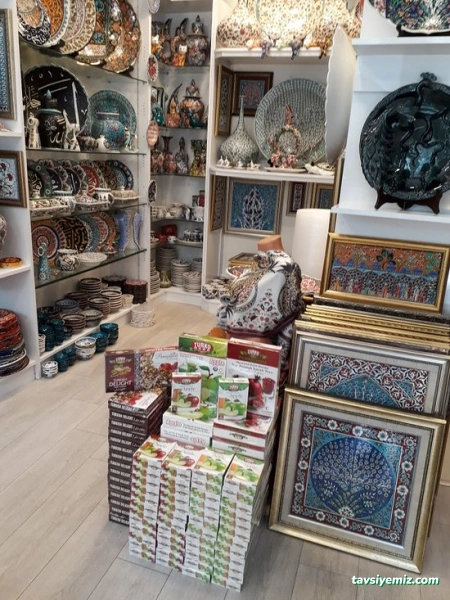 Ruby Ceramics & Gift Shop