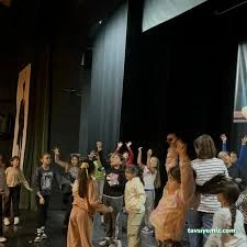 Salihli Zafer Keskiner Şehir Tiyatrosu