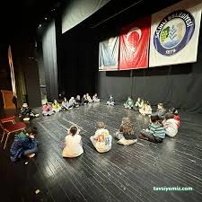 Salihli Zafer Keskiner Şehir Tiyatrosu