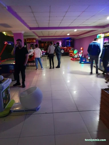 Salon 1071 Bowling Ve Eğlence Merkezi