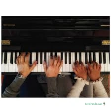 Salt Sanat Akademi (T.c. M.e.b. Onaylı Müzik Kursu)